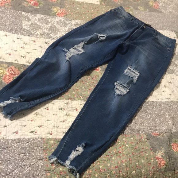 Super Comfy Plus Size Distressed Jeans - Picture 5 of 11